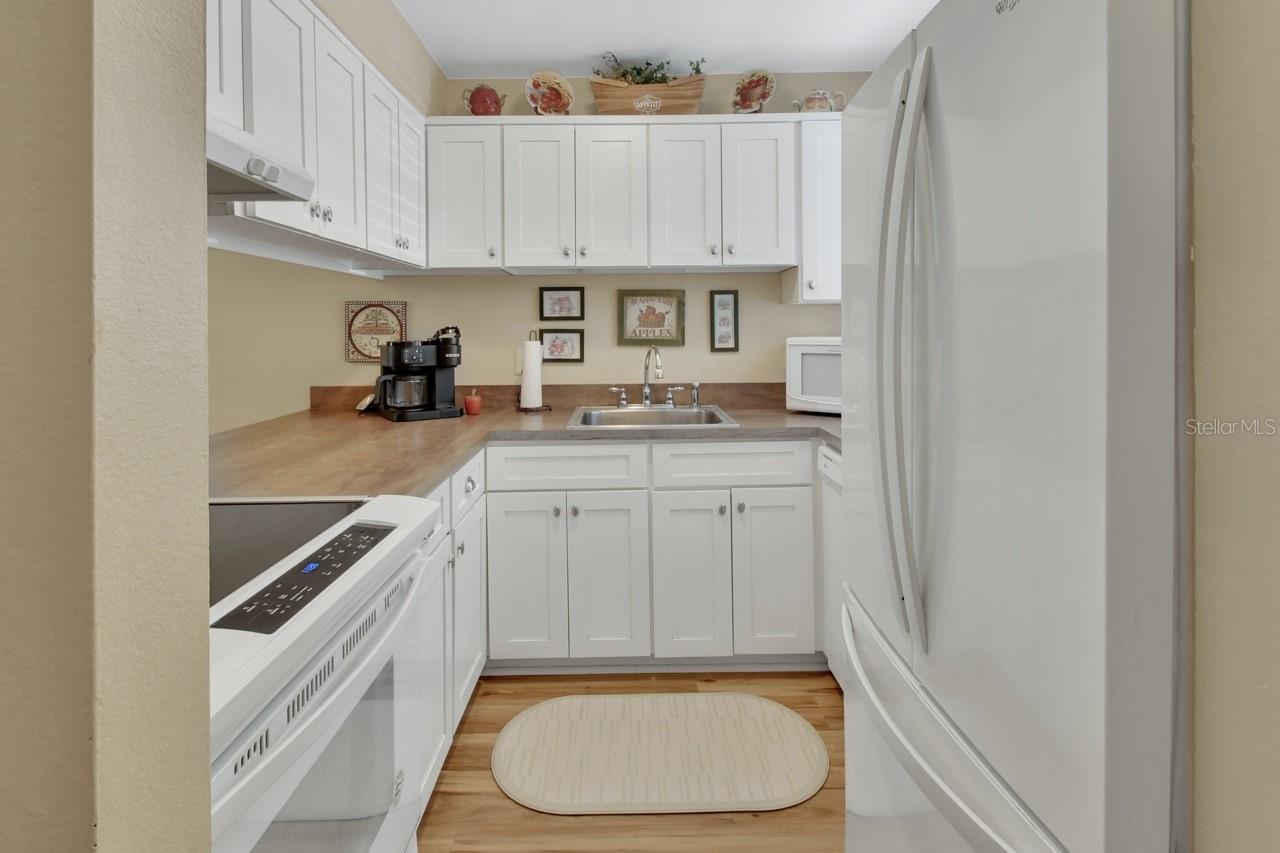 20 FAIRWAY COURT 20