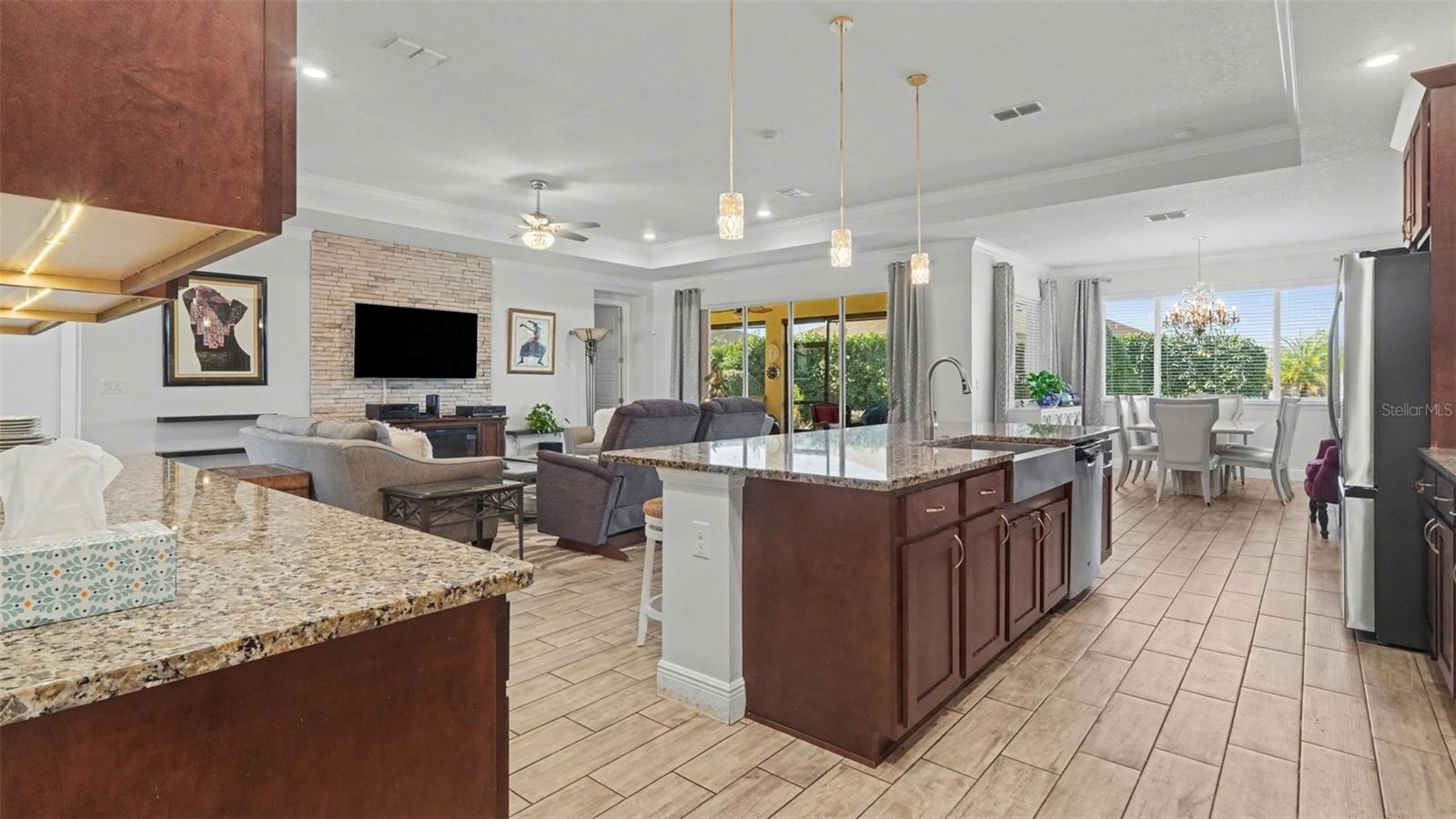 CANDLER HILLS WEST STONEBRIDGE - Residential