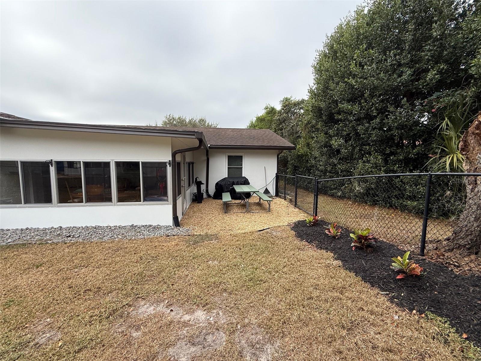 POINT O WOODS UNIT 02 - Residential Lease