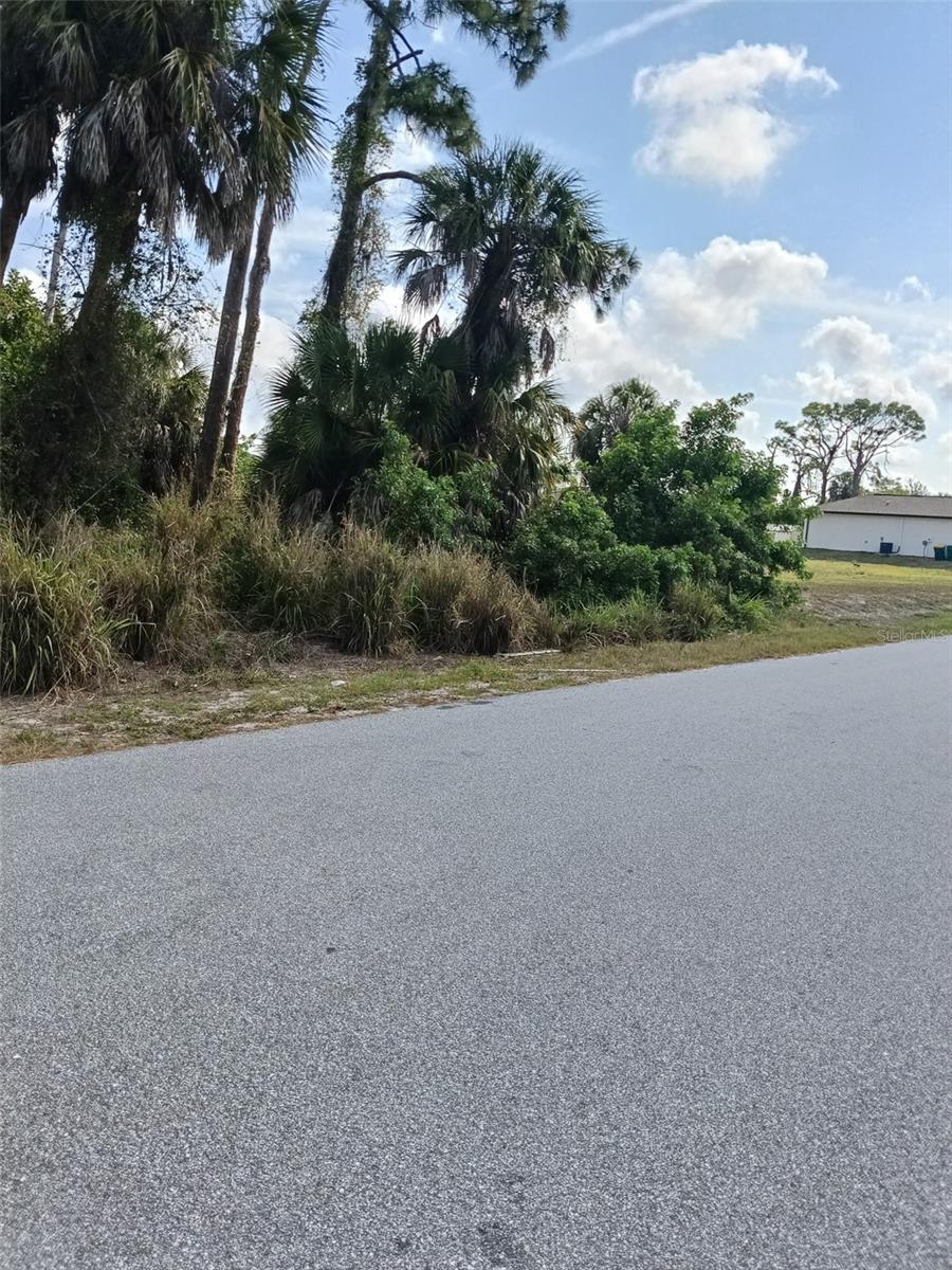 PORT CHARLOTTE SEC 032 - Land