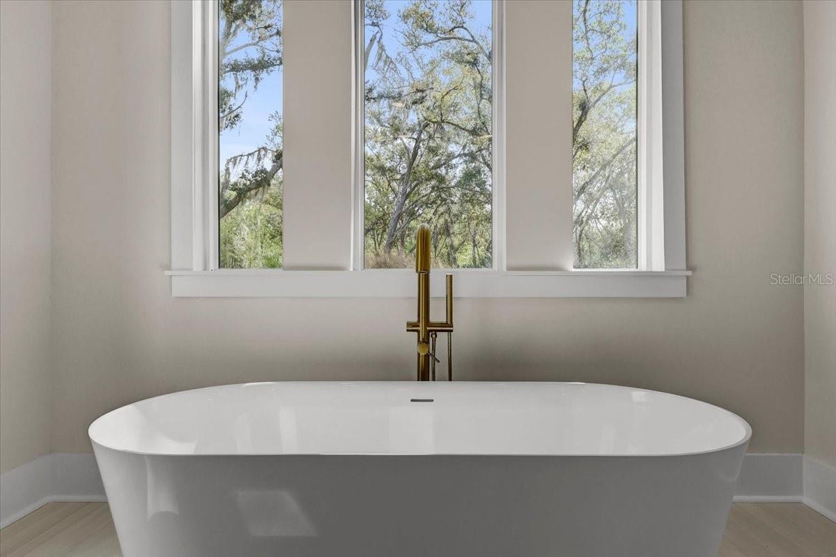 SANCTUARY ON LIVINGSTON PHASE 4 - Residential