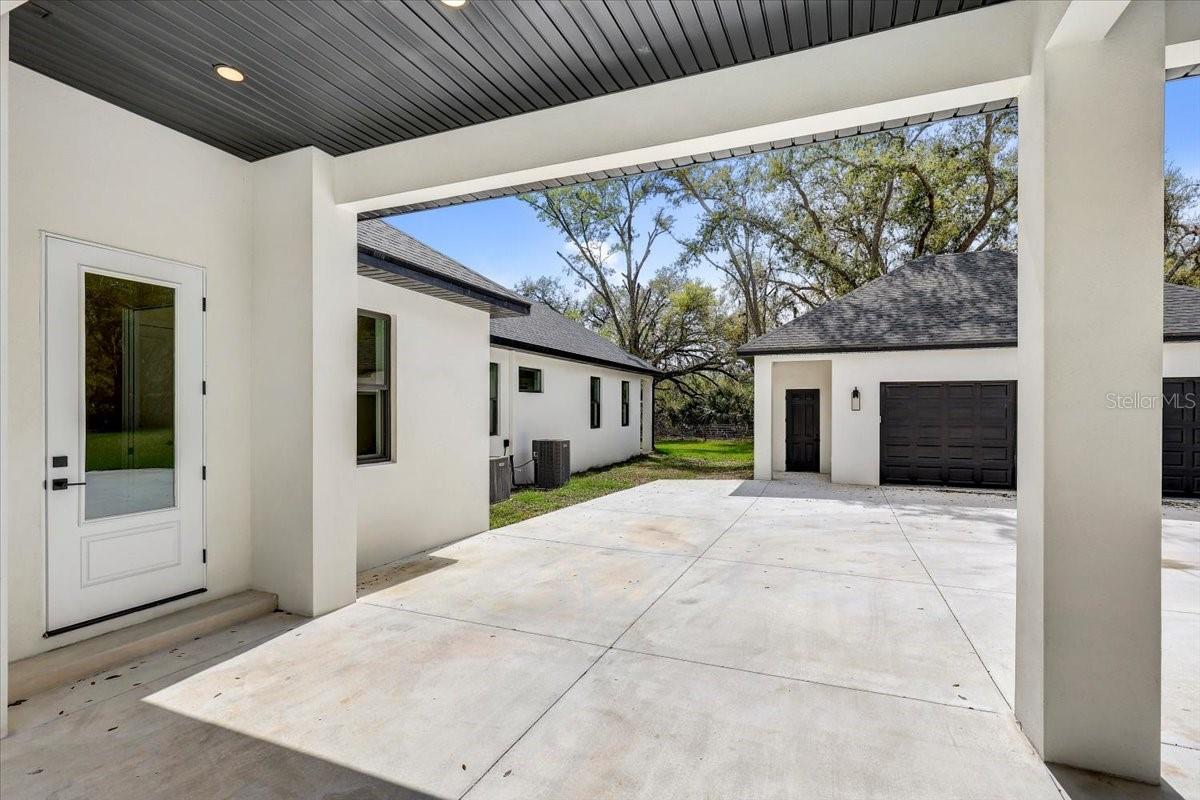 SANCTUARY ON LIVINGSTON PHASE 4 - Residential