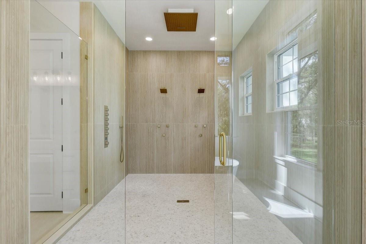 SANCTUARY ON LIVINGSTON PHASE 4 - Residential