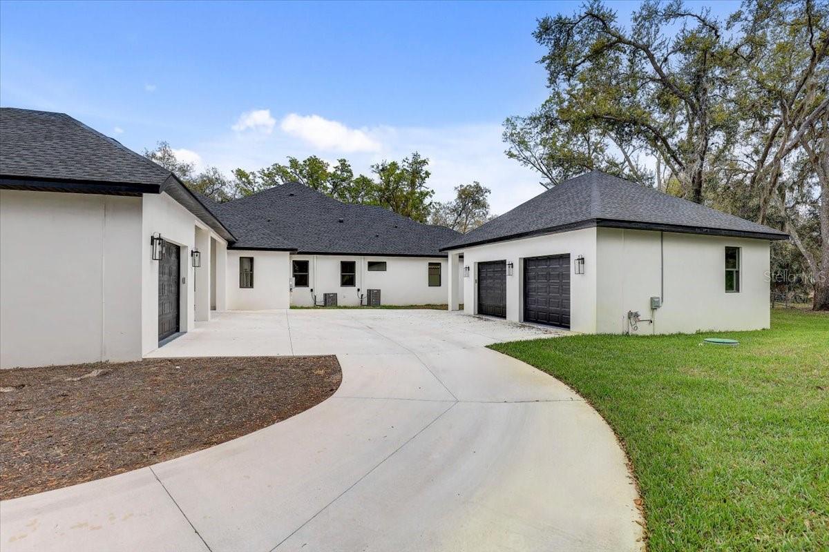 SANCTUARY ON LIVINGSTON PHASE 4 - Residential