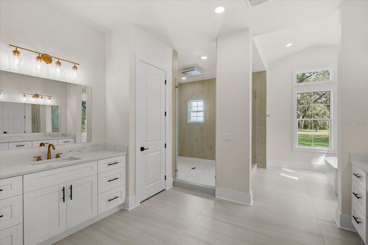 SANCTUARY ON LIVINGSTON PHASE 4 - Residential