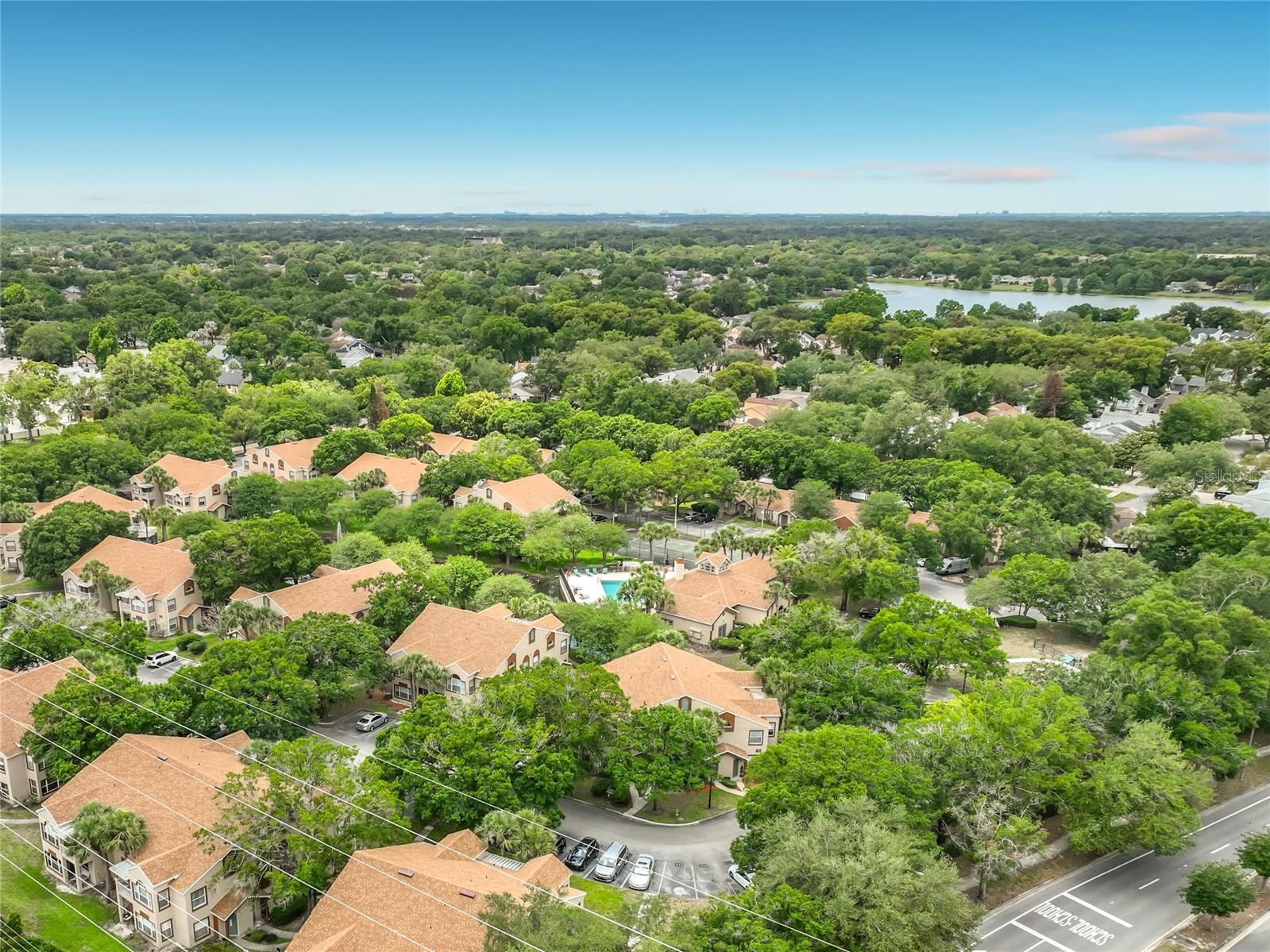 SIESTA LAGO CONDOS - Residential