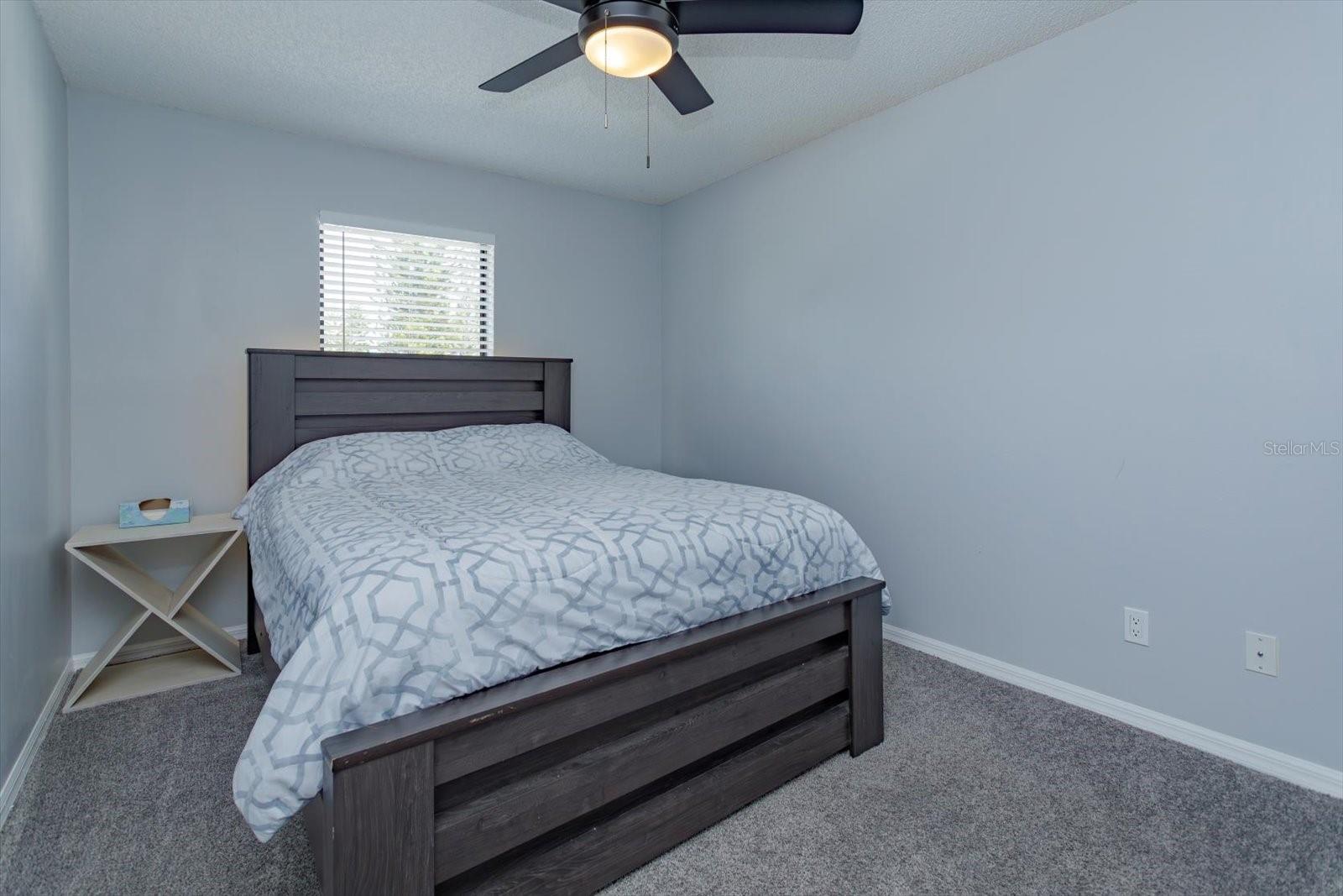 WHISPER LAKES - Residential