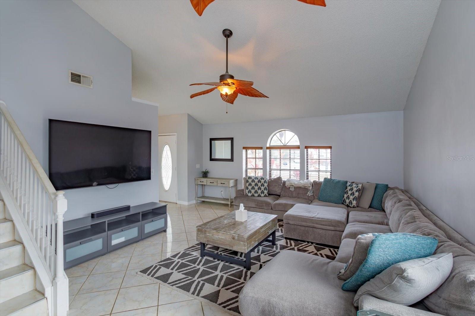 WHISPER LAKES - Residential