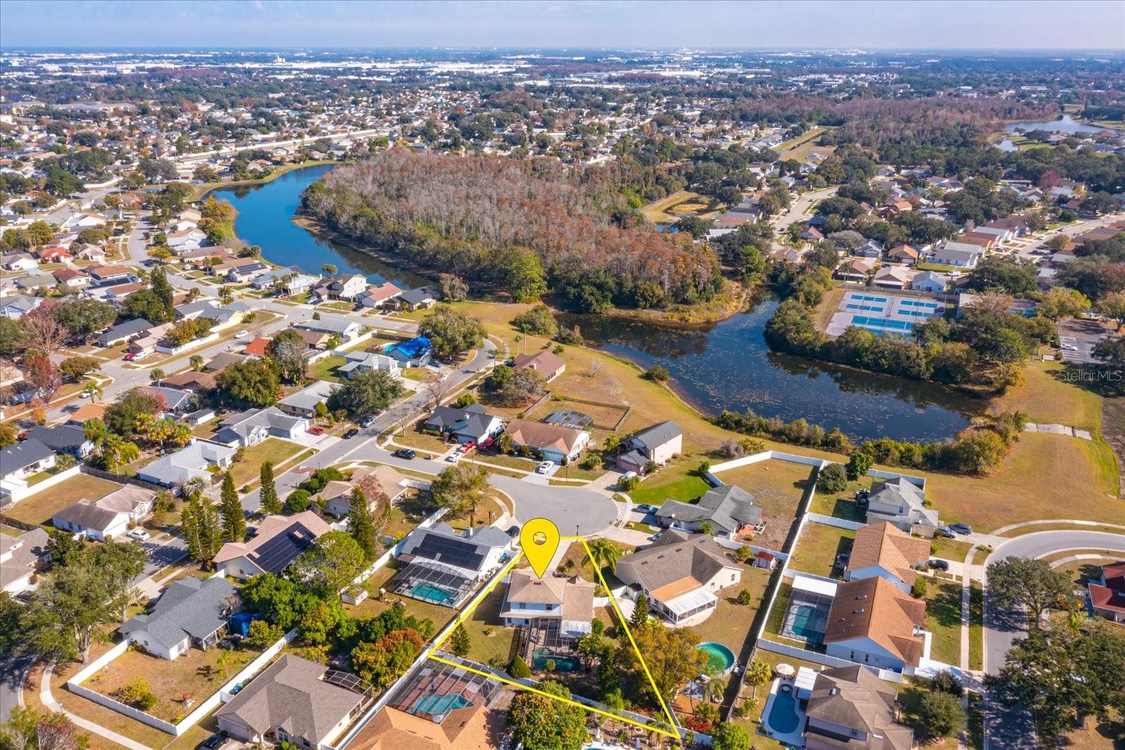WHISPER LAKES - Residential