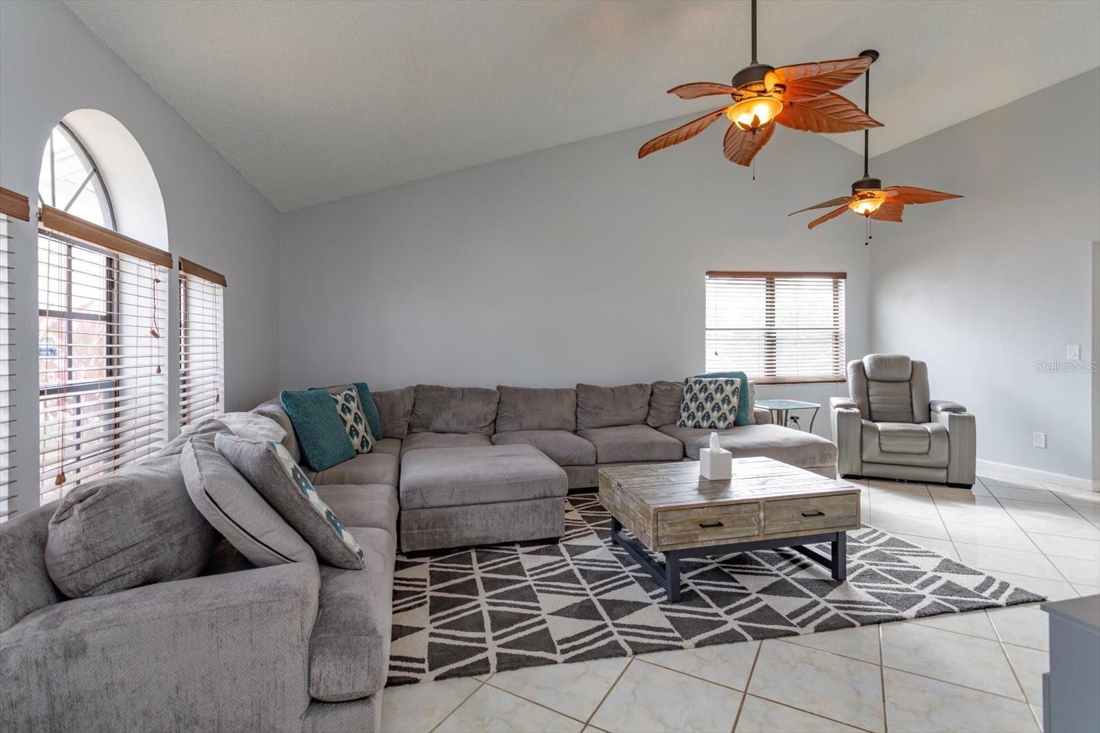 WHISPER LAKES - Residential