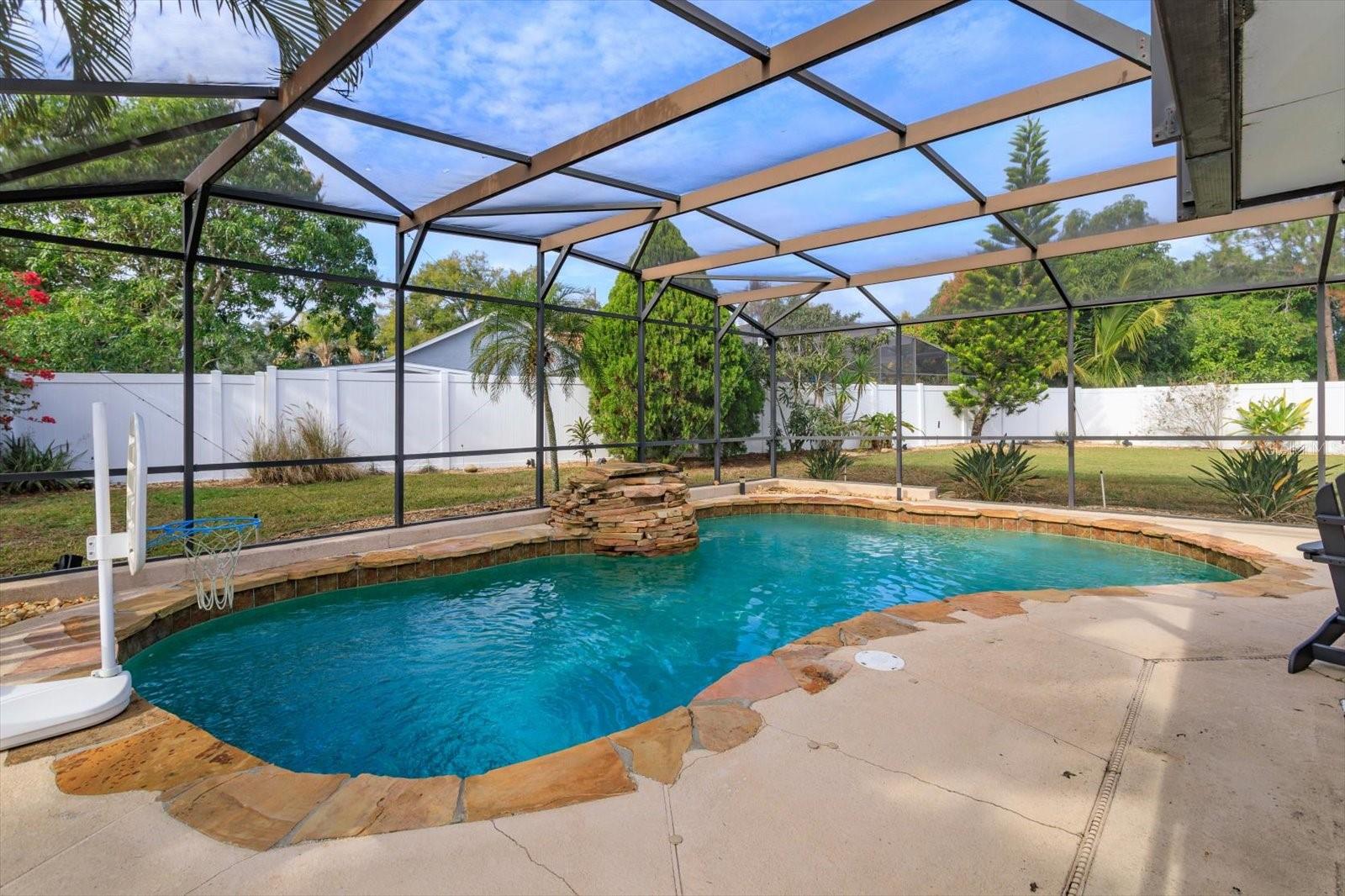 WHISPER LAKES - Residential