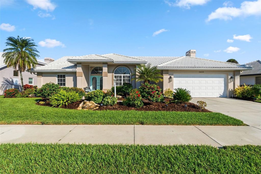 Photo of 1421 Gleneagles Drive, Venice, FL 34292 (MLS # N6141667)
