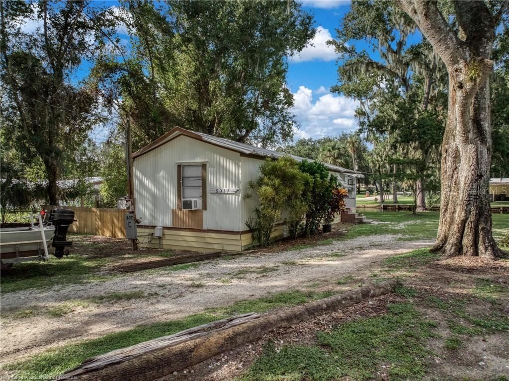 Photo of 9035 Temple Drive, Lake Wales, FL 33898 (MLS # P4937133)