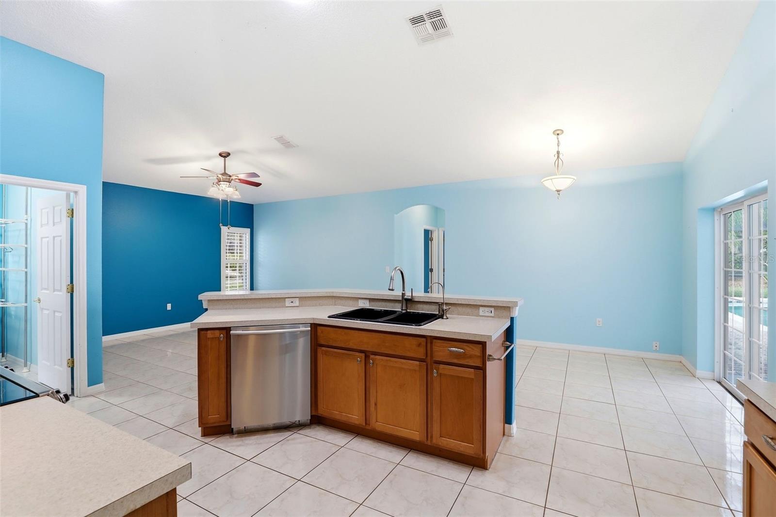 BAY LAKE ESTATES - Residential