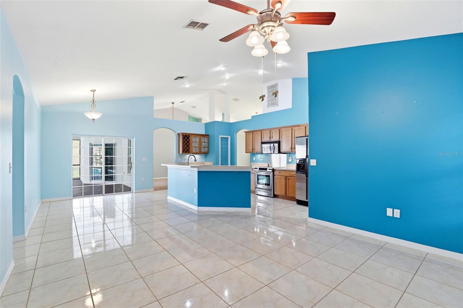 BAY LAKE ESTATES - Residential