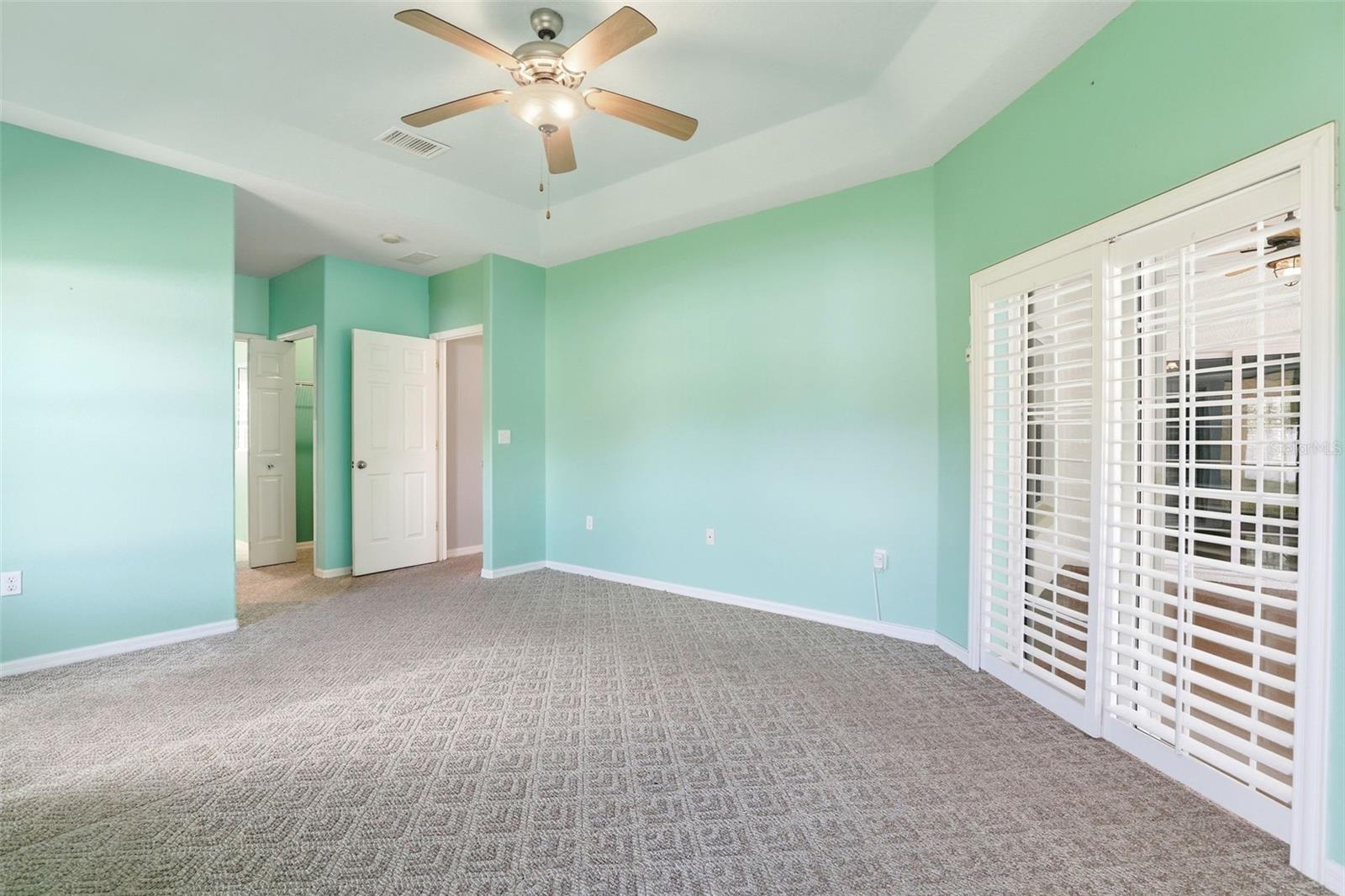 BAY LAKE ESTATES - Residential