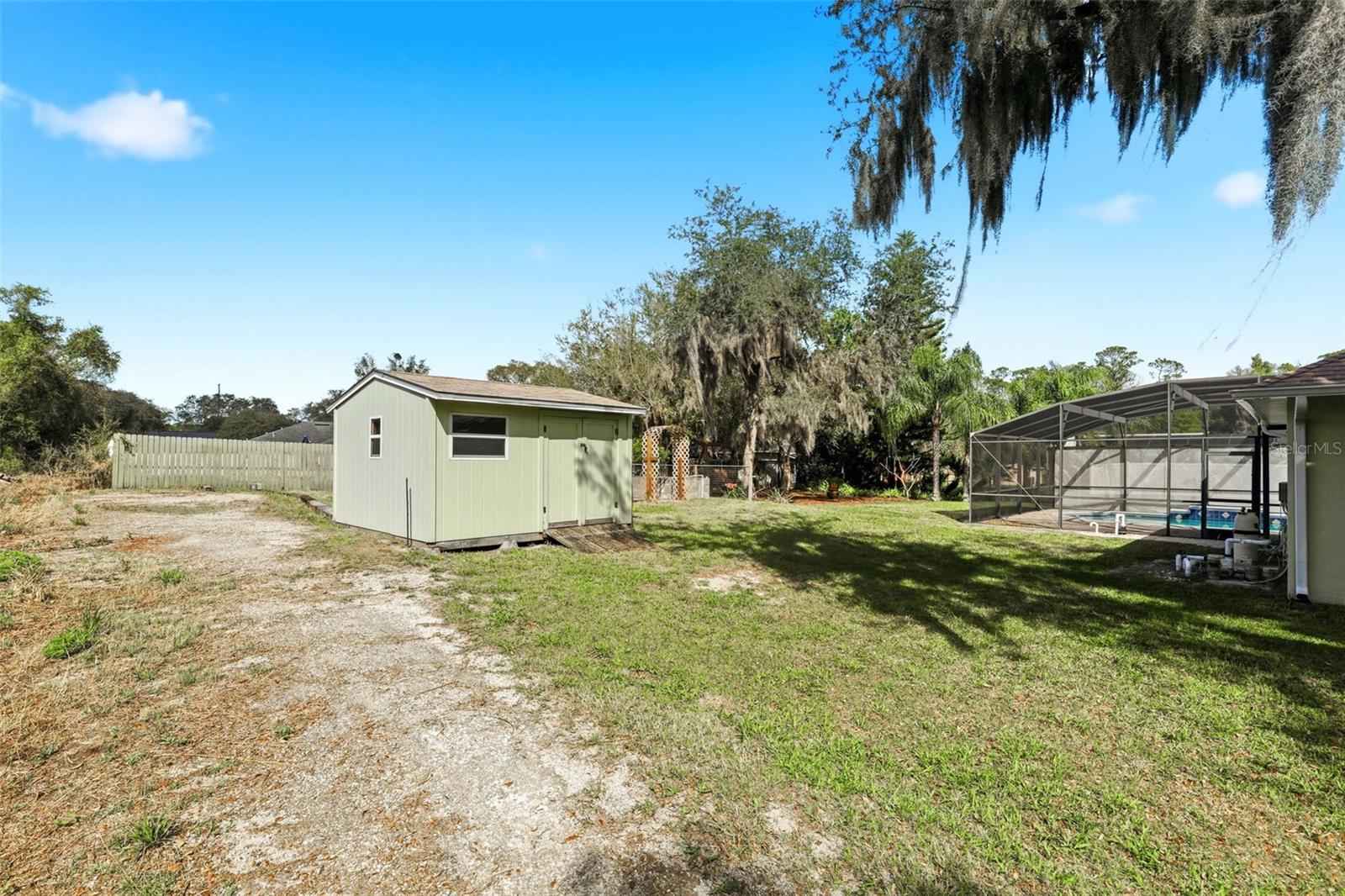 BAY LAKE ESTATES - Residential