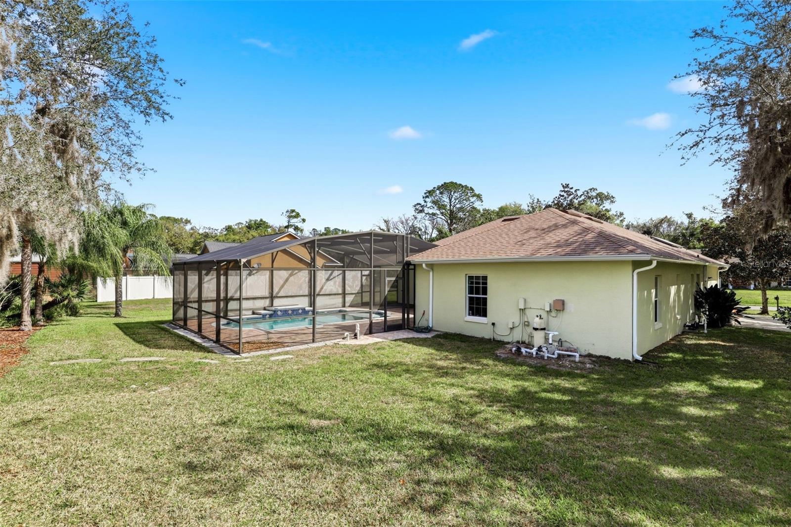 BAY LAKE ESTATES - Residential