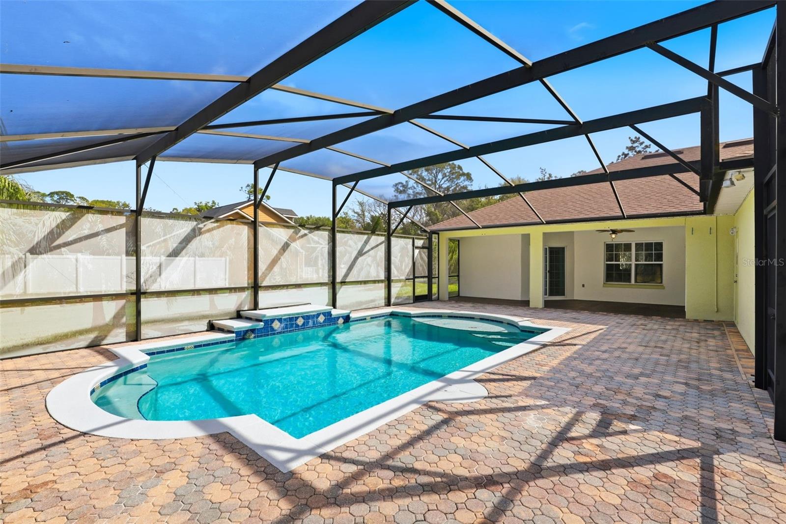 BAY LAKE ESTATES - Residential