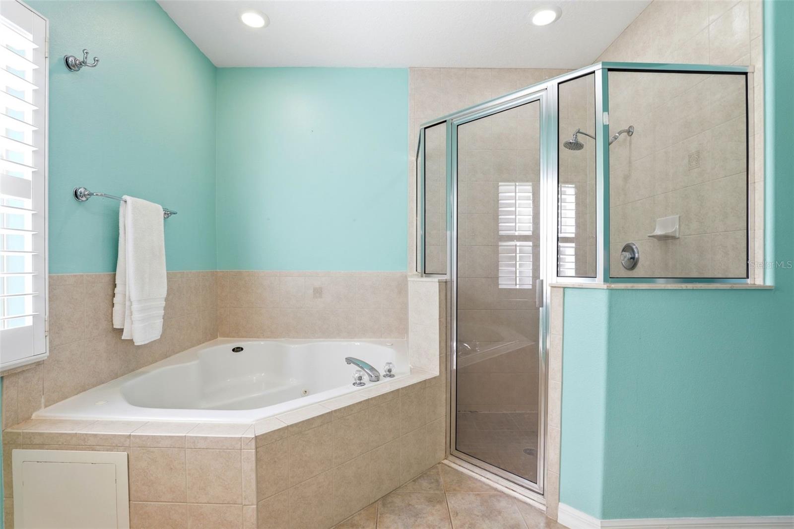 BAY LAKE ESTATES - Residential