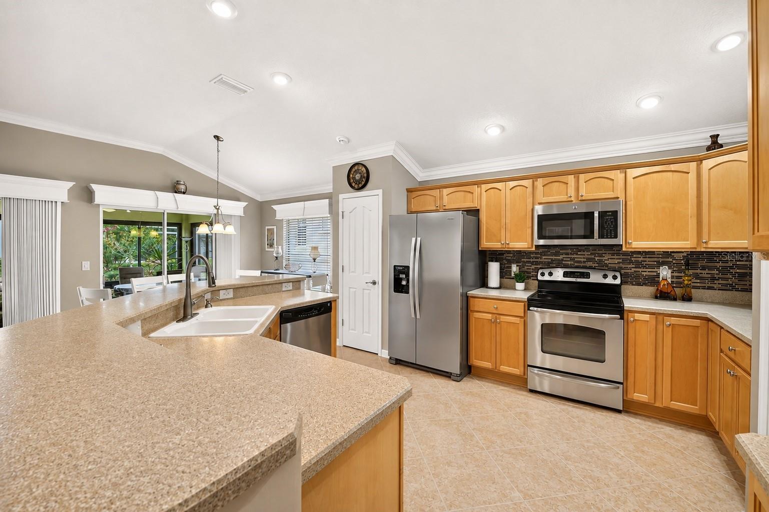 2425 BOILING SPRINGS COURT
