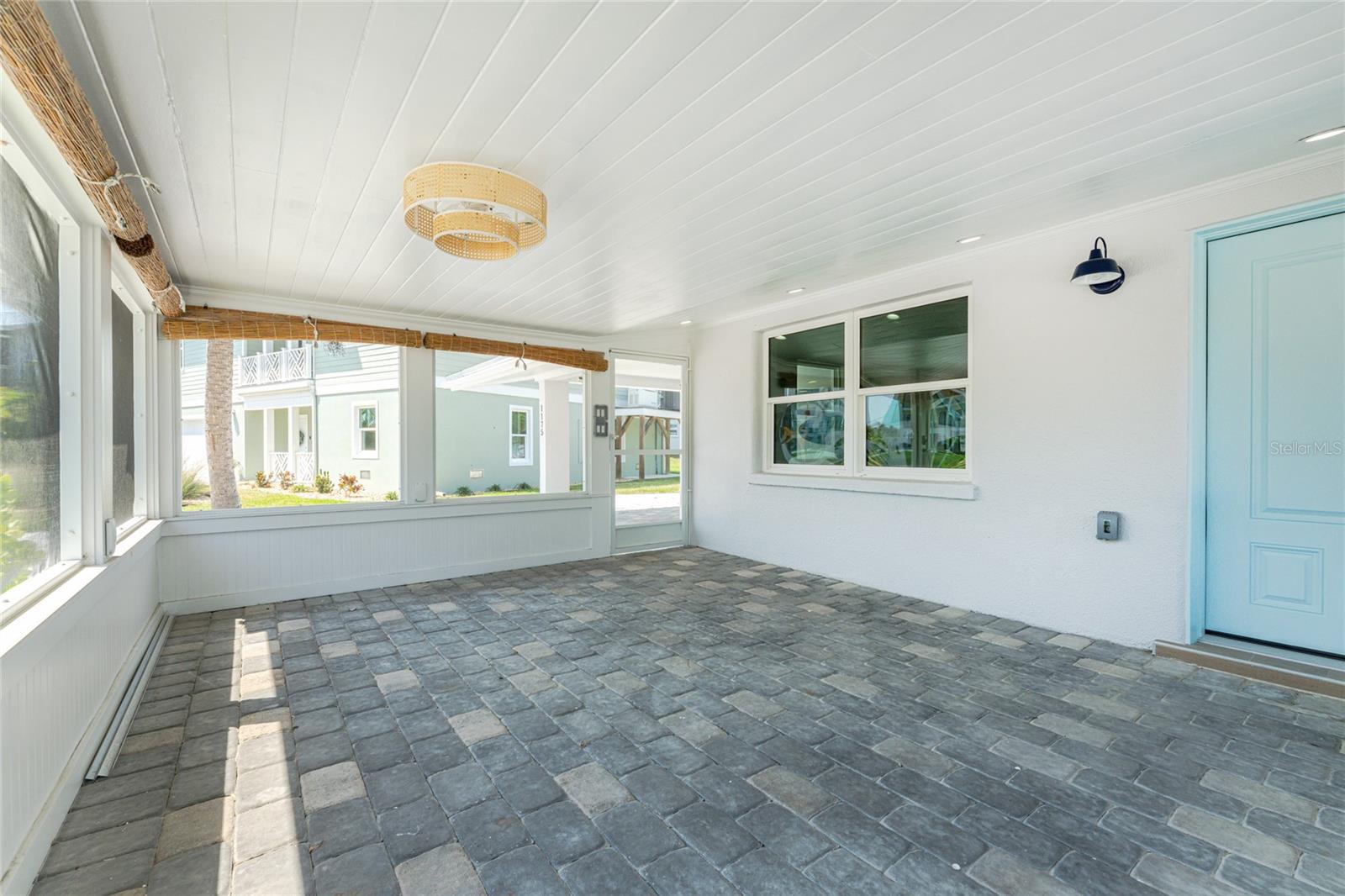 ENGLEWOOD SHORES - Residential