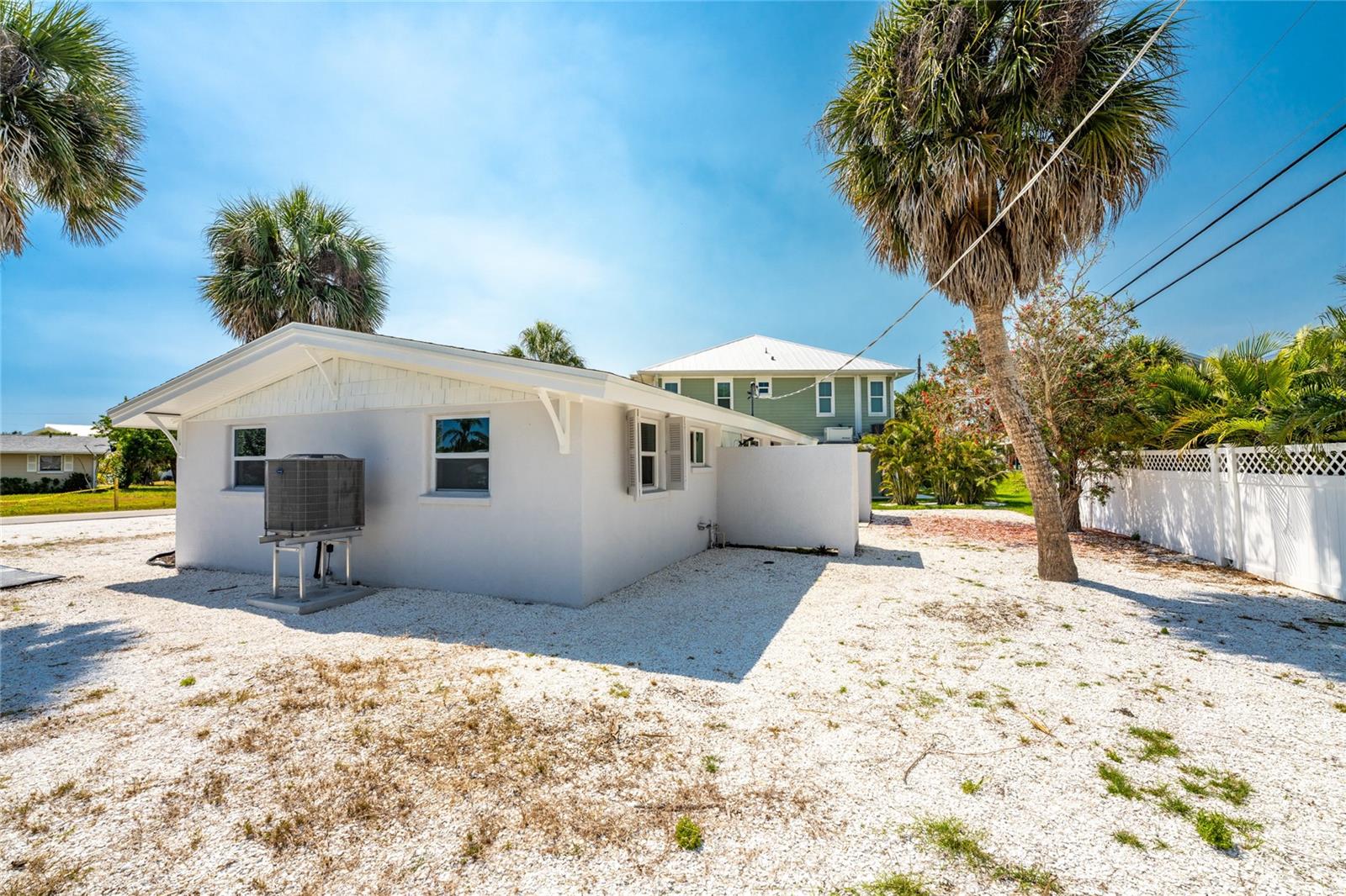 ENGLEWOOD SHORES - Residential