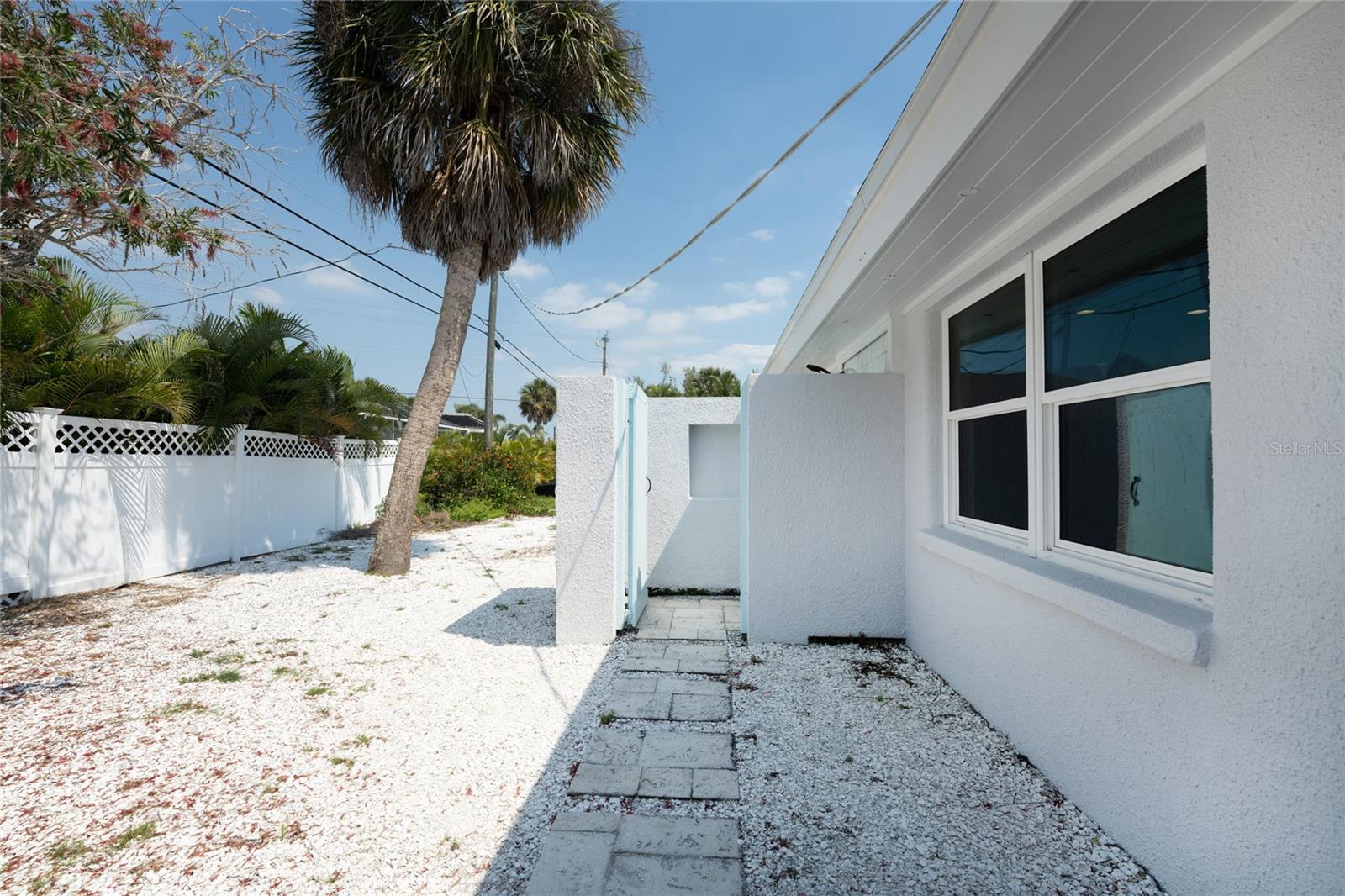 ENGLEWOOD SHORES - Residential