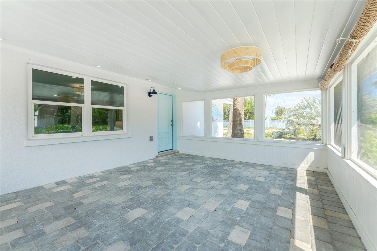 ENGLEWOOD SHORES - Residential