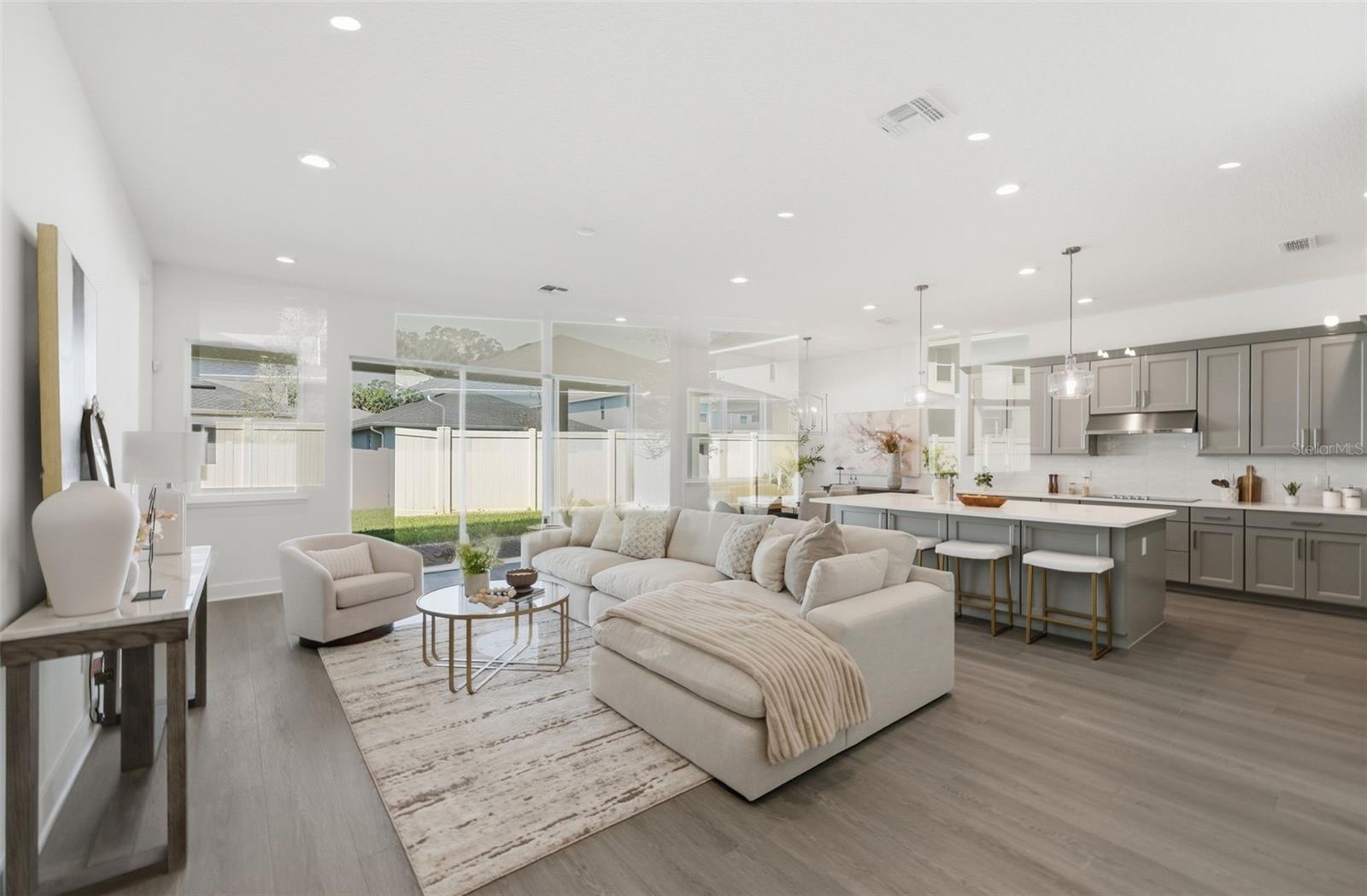 1062 GLORYLAND COURT