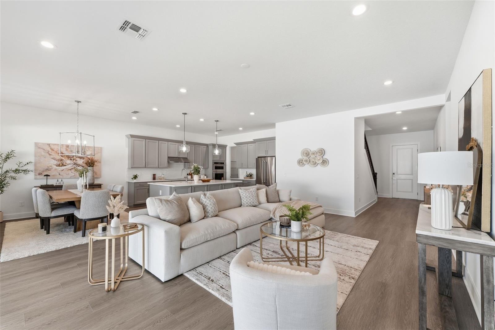 1062 GLORYLAND COURT