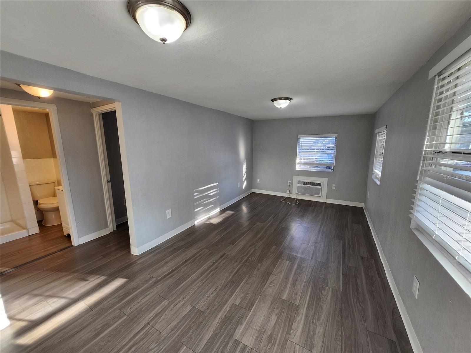 DREW PARK RE OF - Residential Lease