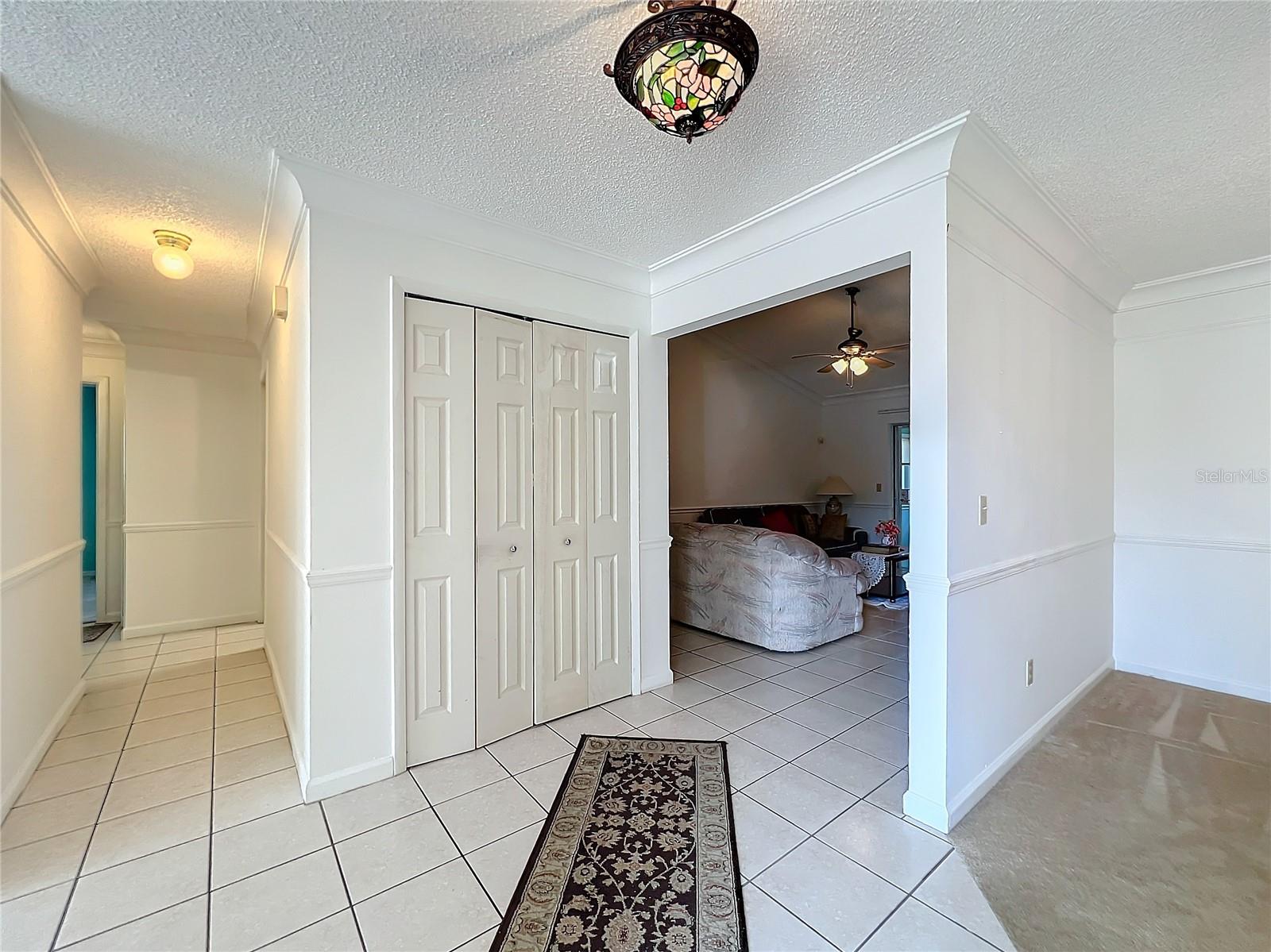 117 RED ROSE CIRCLE