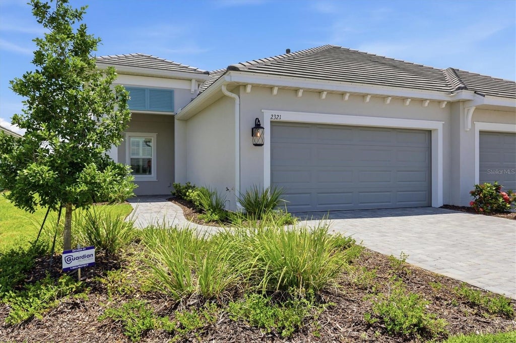 Photo of 2321 Blue Mahoe Lane, Sarasota, FL 34240 (MLS # A4697563)