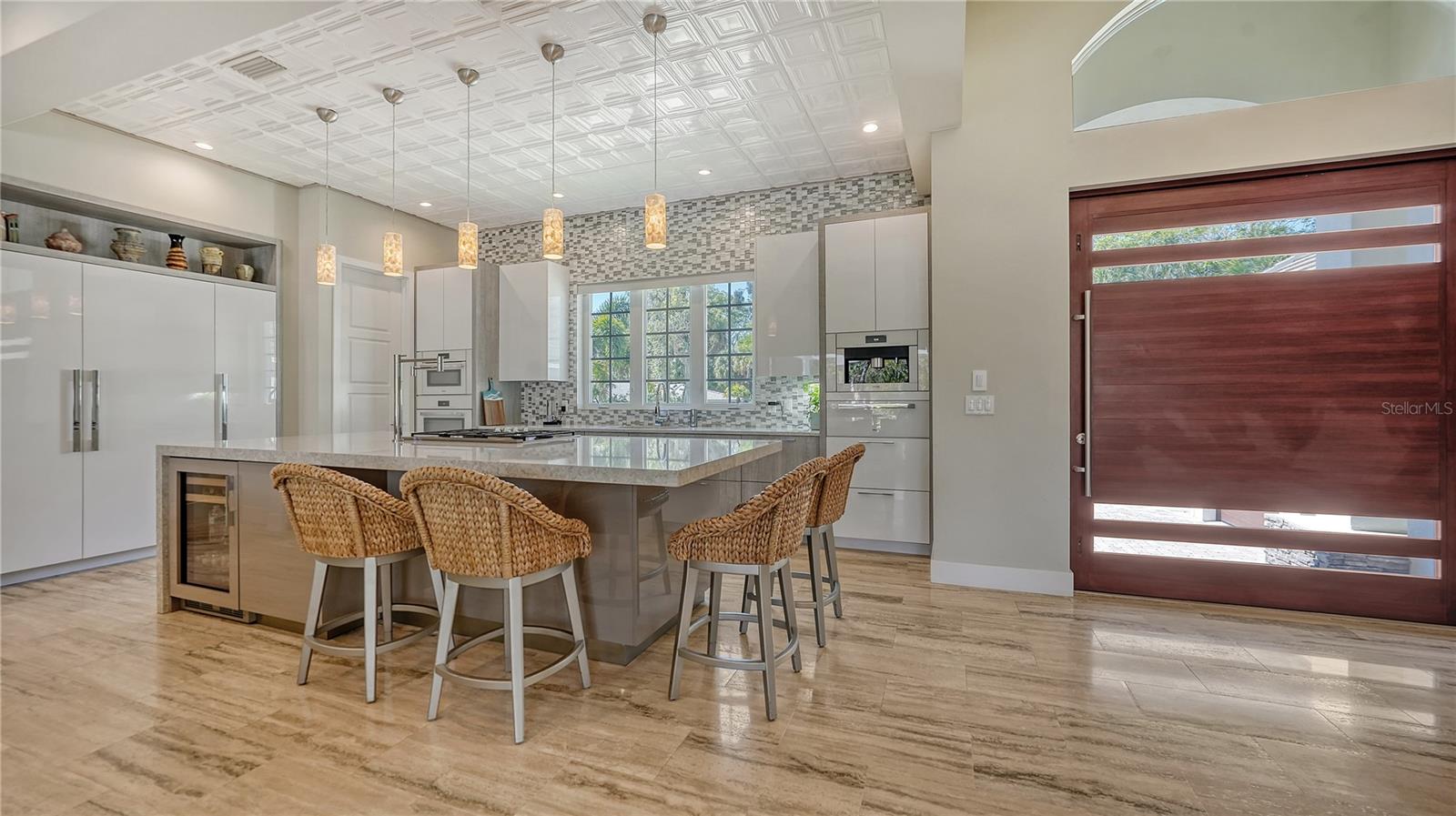 SIESTA BAYSIDE WATERSIDE WOOD - Residential