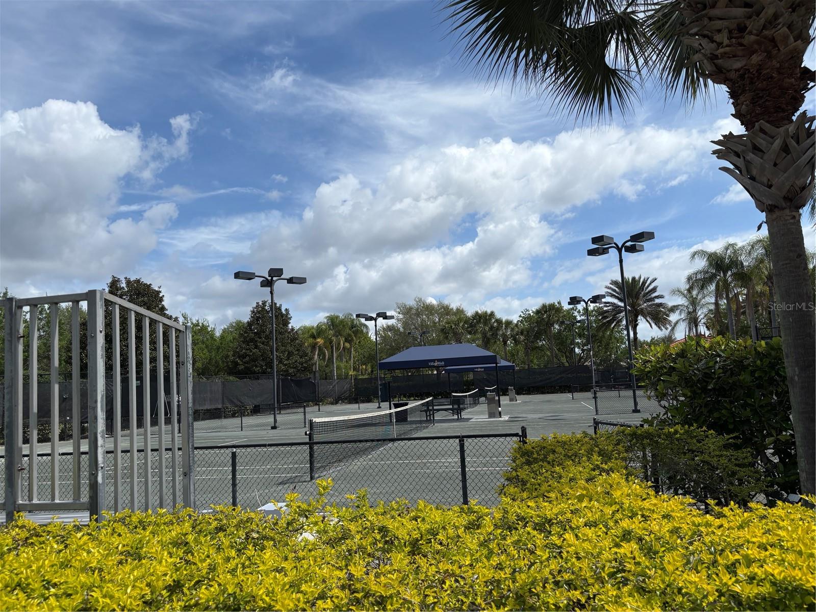 VILLAGE WALK AT LAKE NONA UNITS 1D AND 1E - Residential Lease