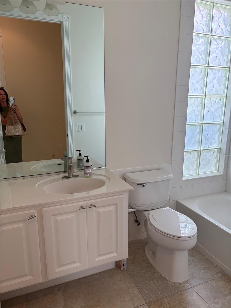 VILLAGE WALK AT LAKE NONA UNITS 1D AND 1E - Residential Lease