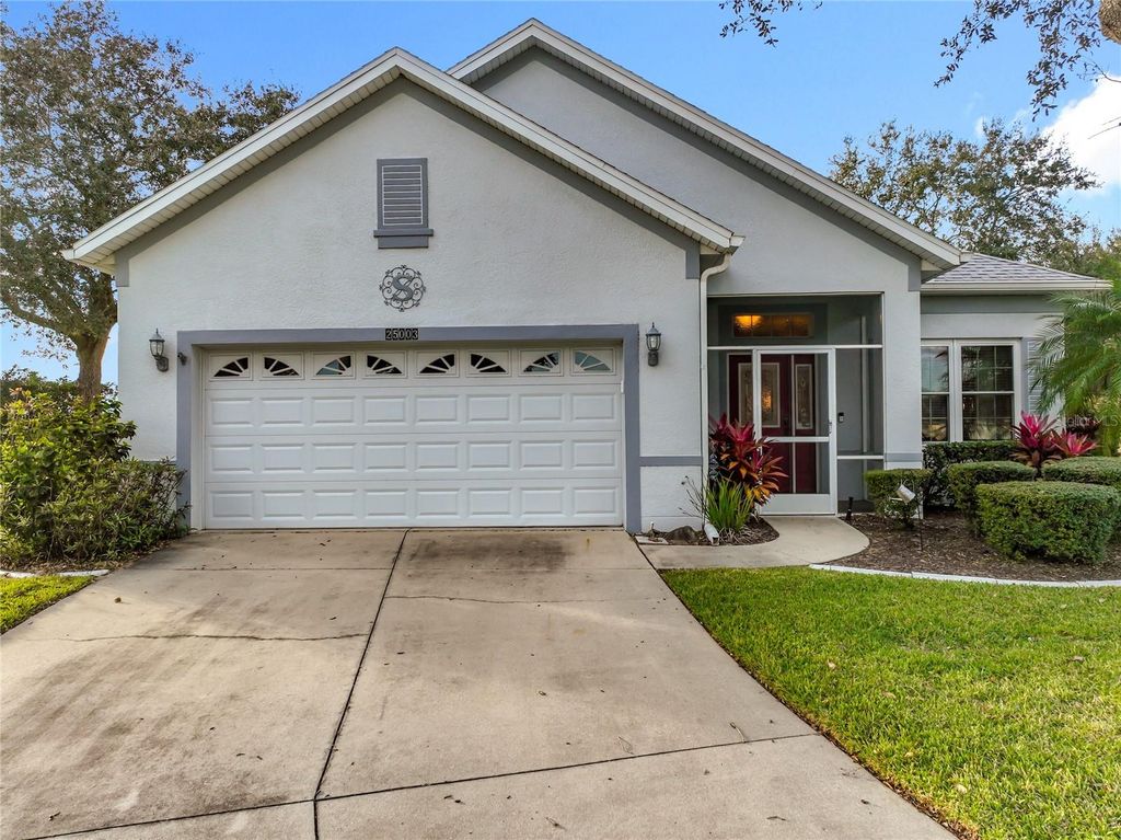 Photo of 25003 Cypress Pond Court, Leesburg, FL 34748 (MLS # G5107722)