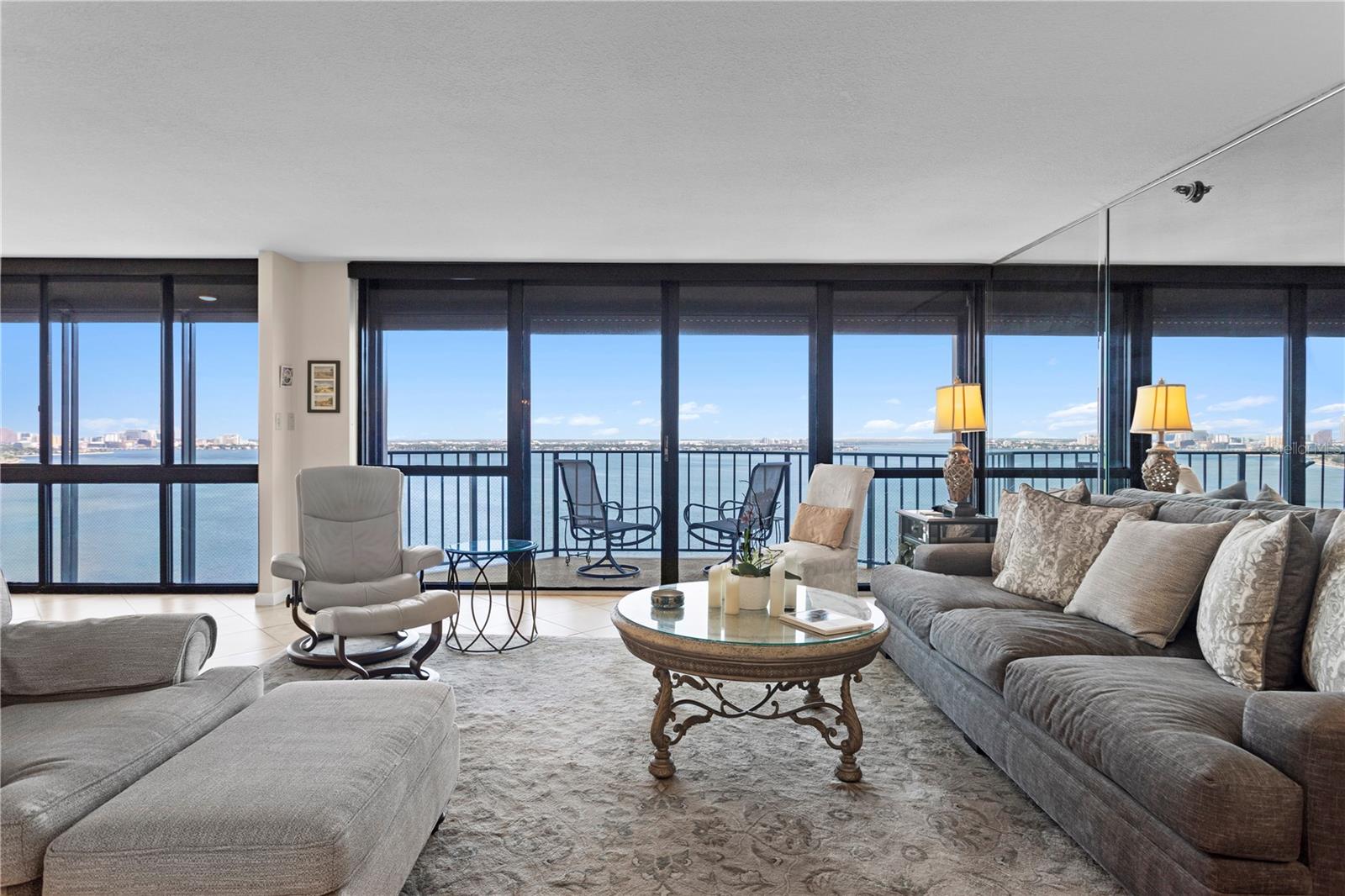 MONTE CARLO TOWERS A CONDOMINI - Residential