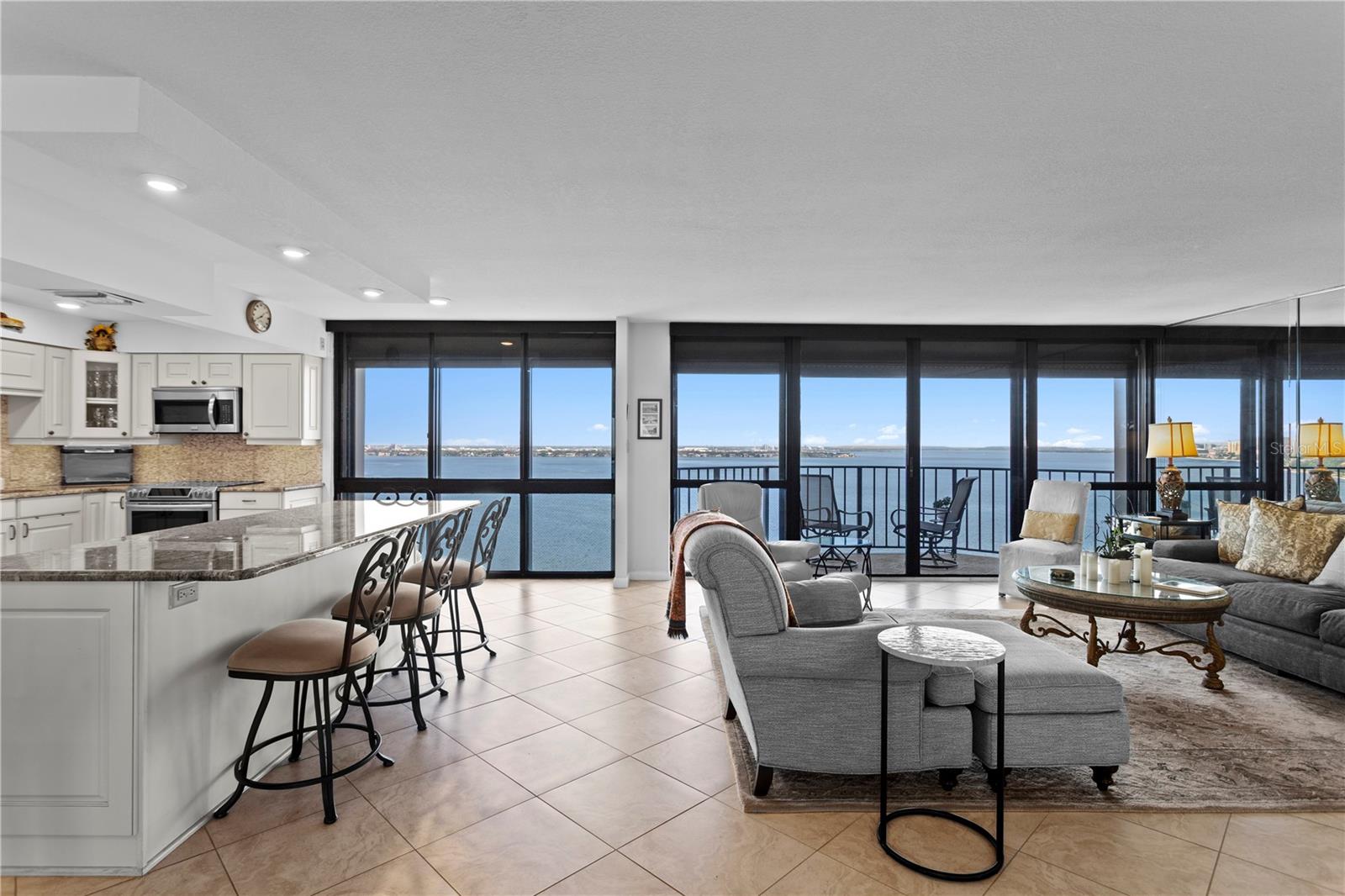 MONTE CARLO TOWERS A CONDOMINI - Residential