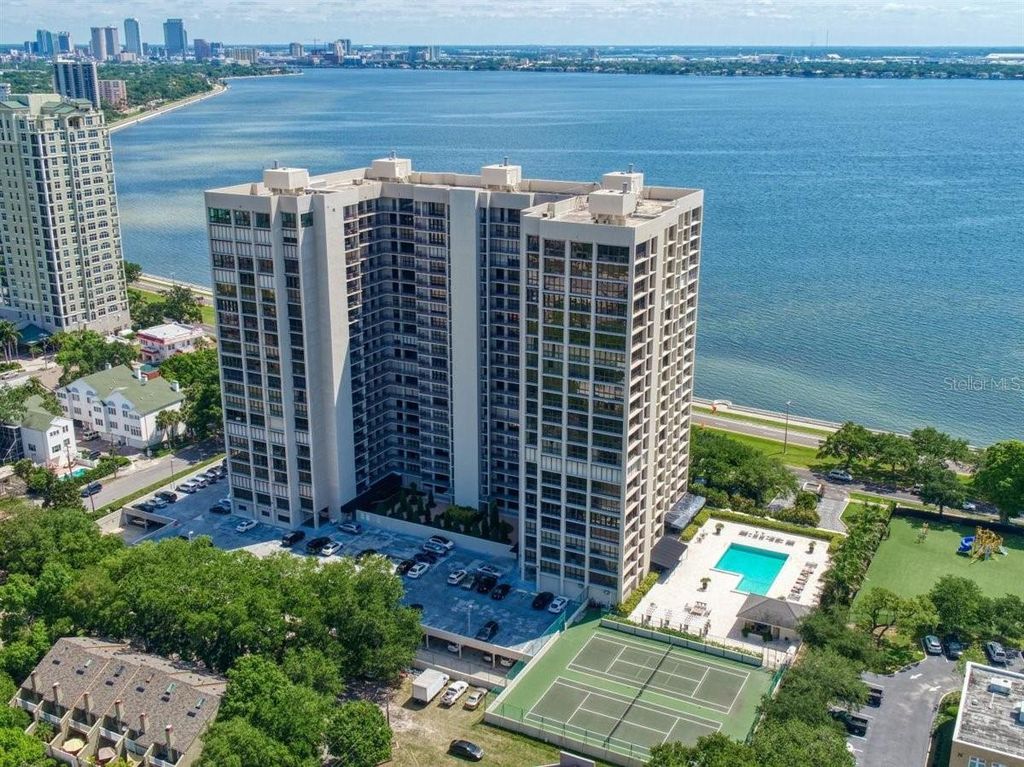 Photo of 3301 Bayshore Boulevard #2104D, Tampa, FL 33629 (MLS # TB8438425)