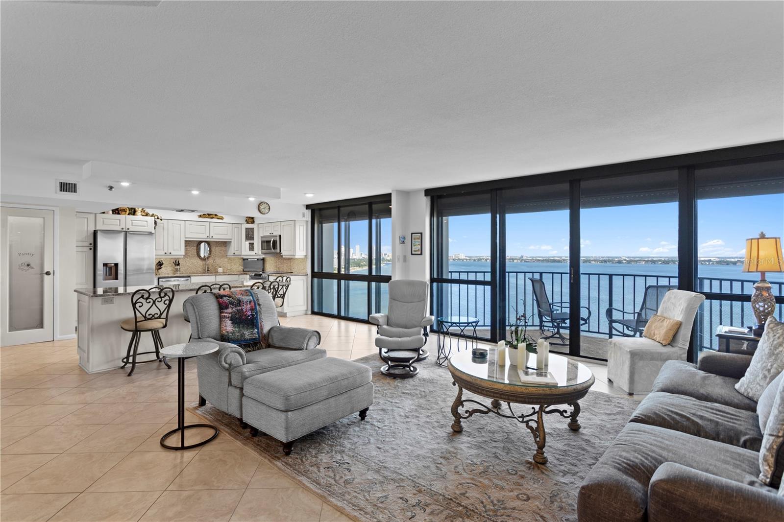 MONTE CARLO TOWERS A CONDOMINI - Residential