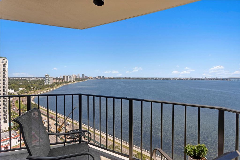 Photo of 3301 Bayshore Boulevard #2104D, Tampa, FL 33629 (MLS # TB8438425)