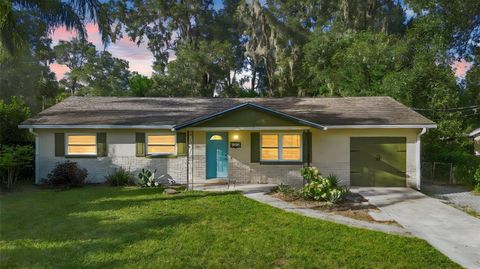 Photo of 1691 Beasley Drive, Deland, FL 32720 (MLS # V4945312)