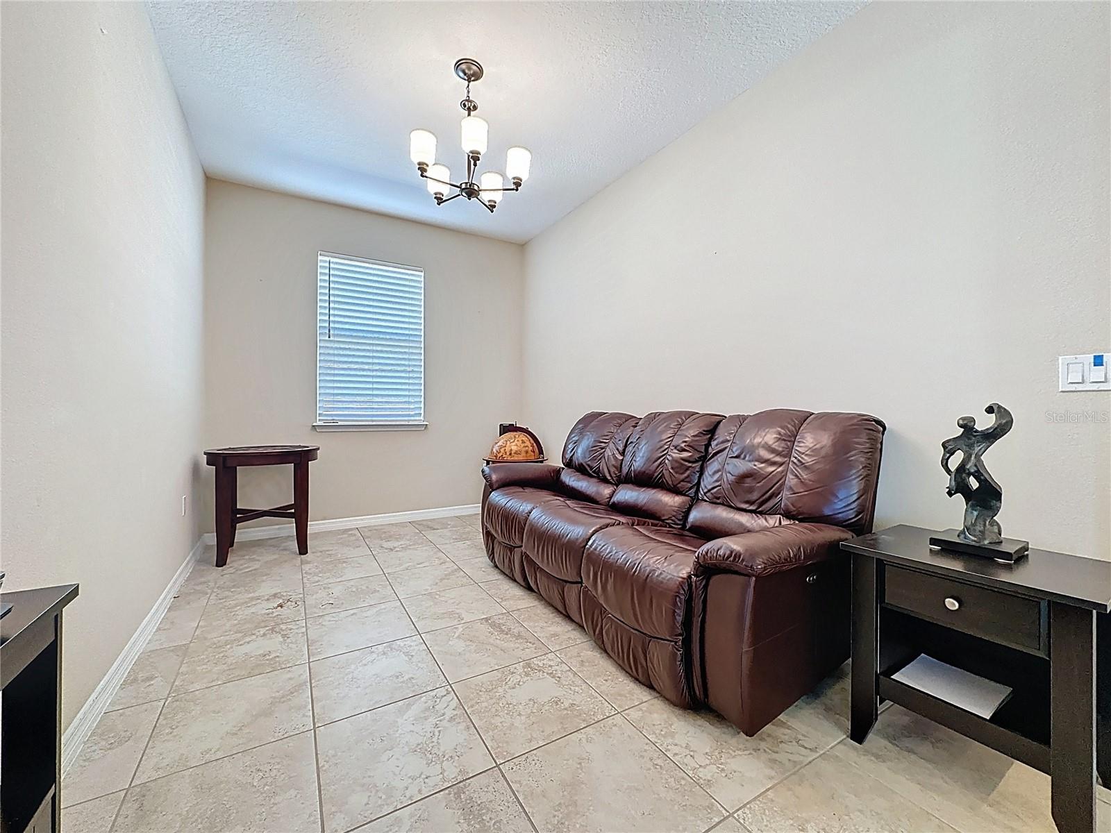 CASCADES OF GROVELAND (TRILOGY) - Residential