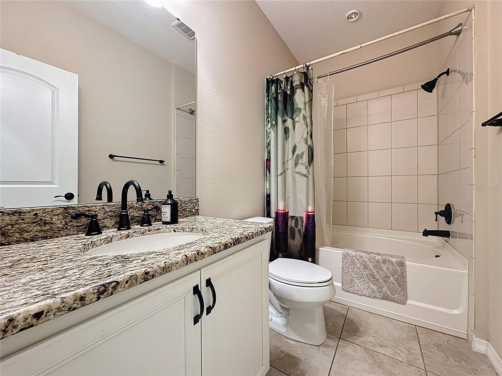 CASCADES OF GROVELAND (TRILOGY) - Residential