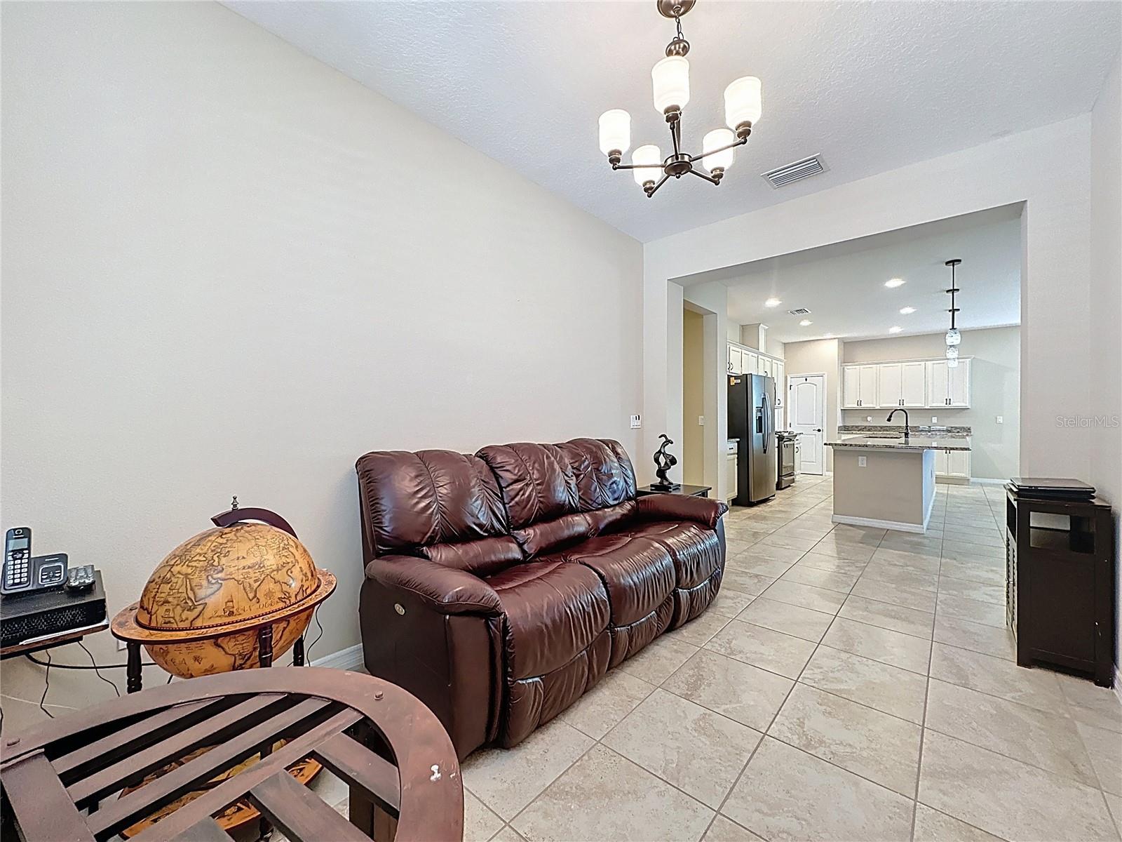 CASCADES OF GROVELAND (TRILOGY) - Residential