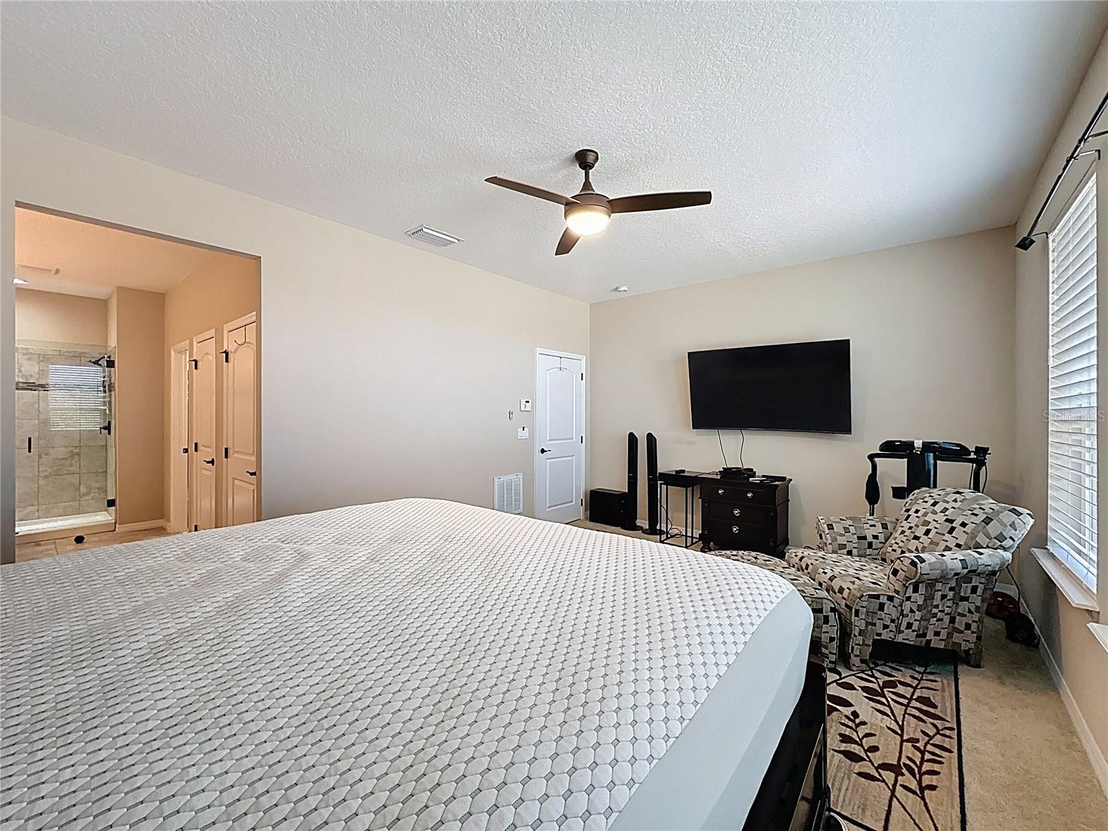 CASCADES OF GROVELAND (TRILOGY) - Residential