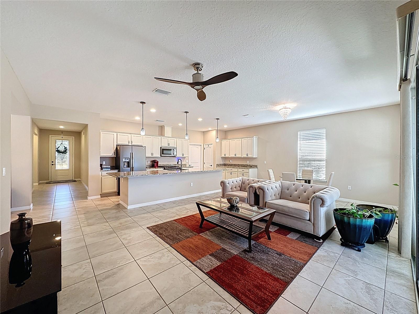 CASCADES OF GROVELAND (TRILOGY) - Residential