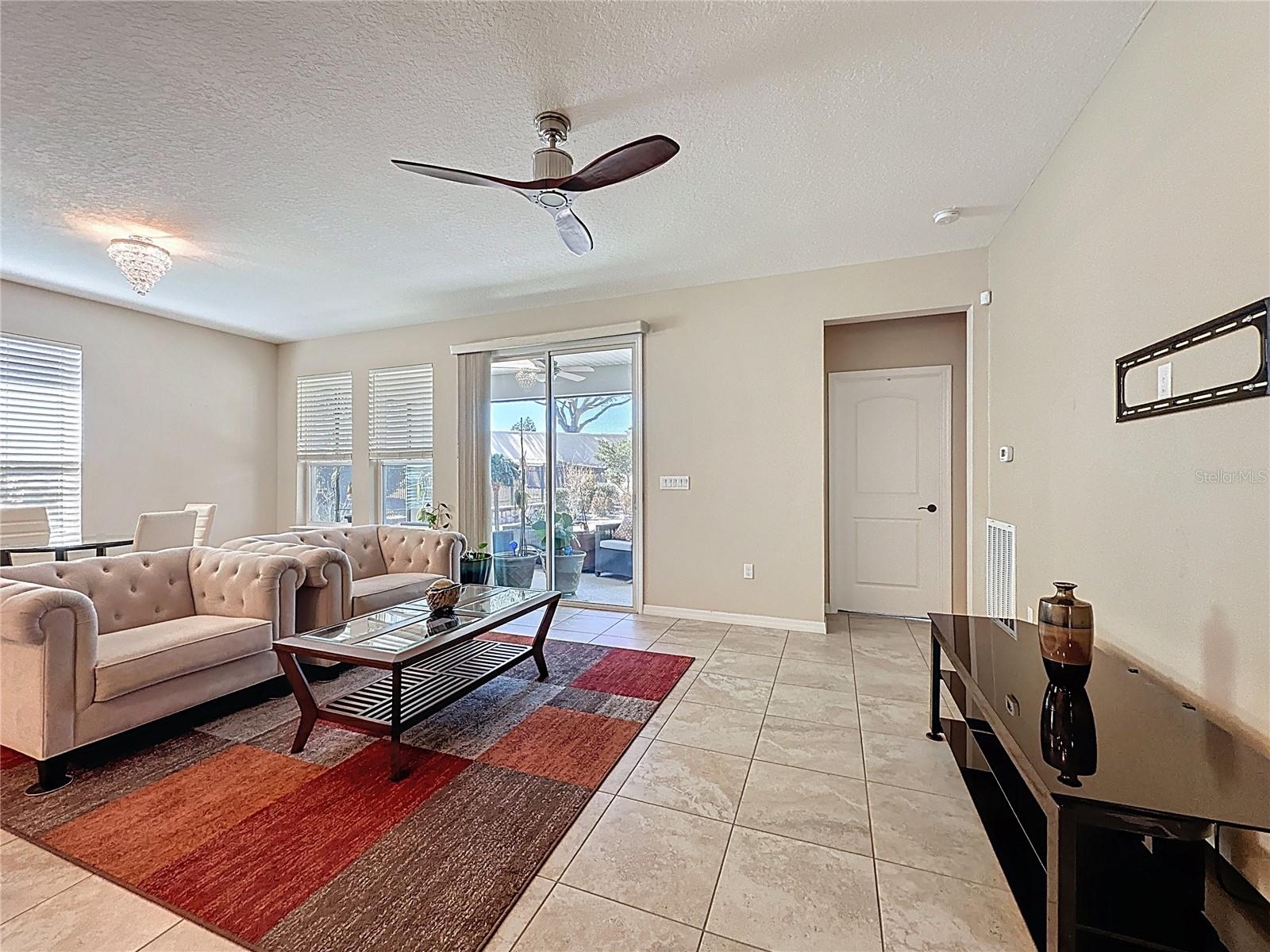 CASCADES OF GROVELAND (TRILOGY) - Residential